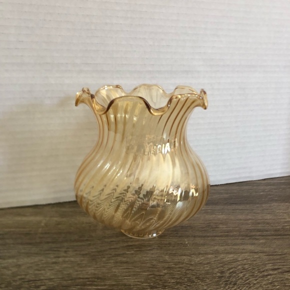 Optic Swirl Amber Glass Lamp Shade - Picture 1 of 9